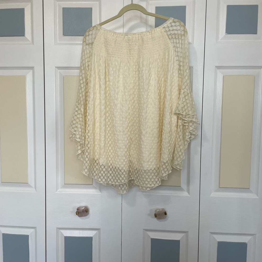 NY Collection Cream Bell Sleeve Blouse with Ruffled Smocked Details Sz XL - Picture 3 of 7